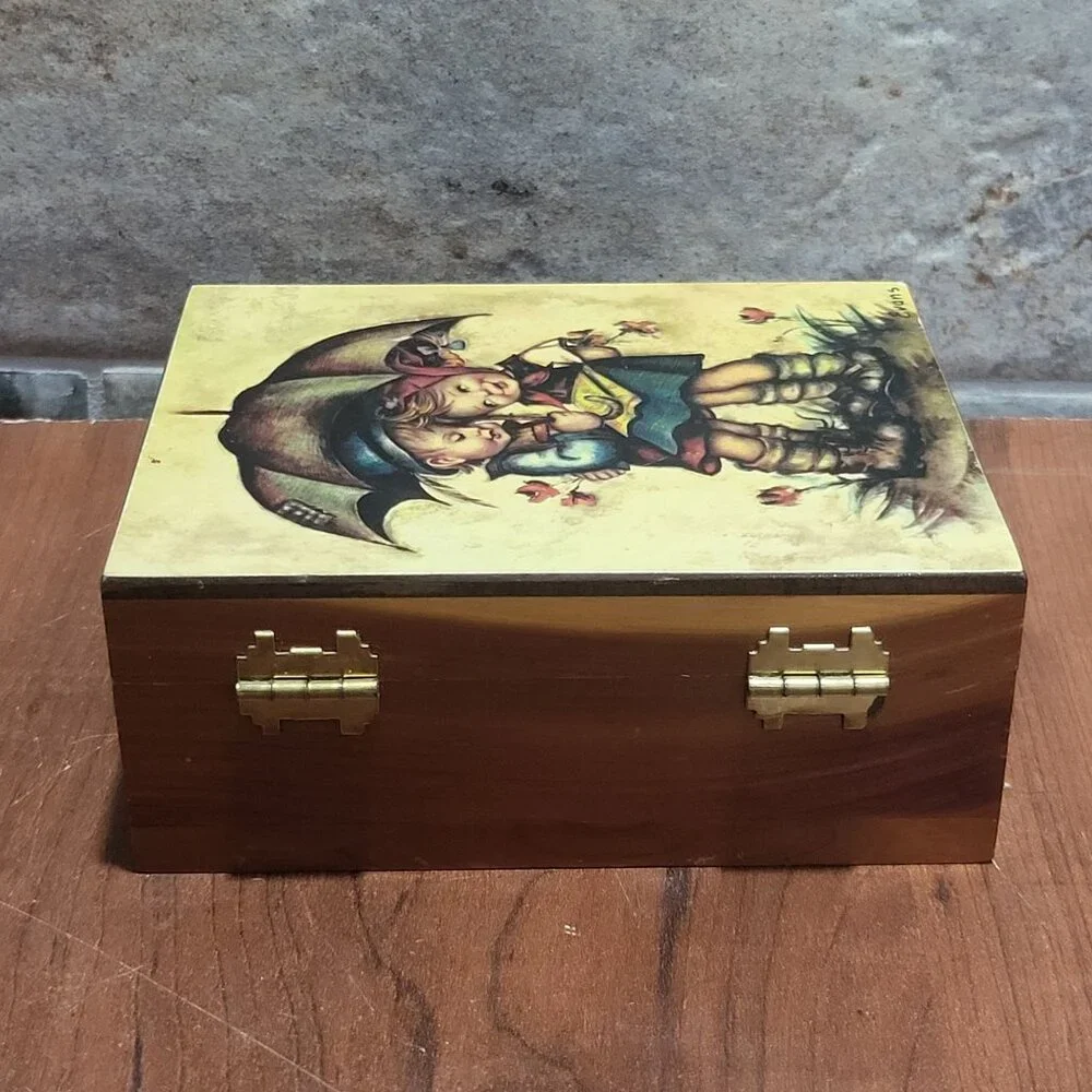 Vintage Hummel Boy and Girl Under Umbrella Wooden Trinket Jewelry Cedar Box Bras